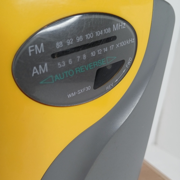 Sony Sports AM/FM Cassette Player Walkman Radio WM-SXF30 READ Tested - Picture 9 of 14